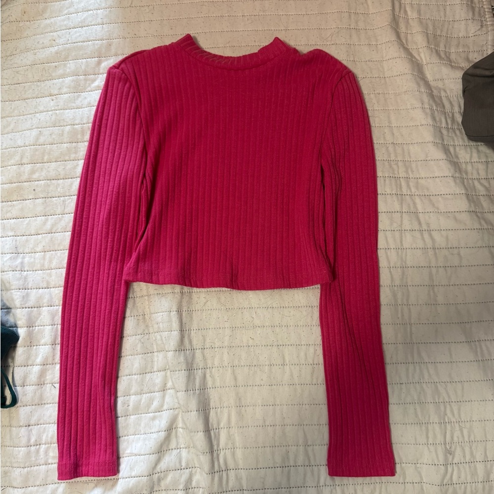 Cropped Ribbed Long-Sleeve Top in Hot Pink